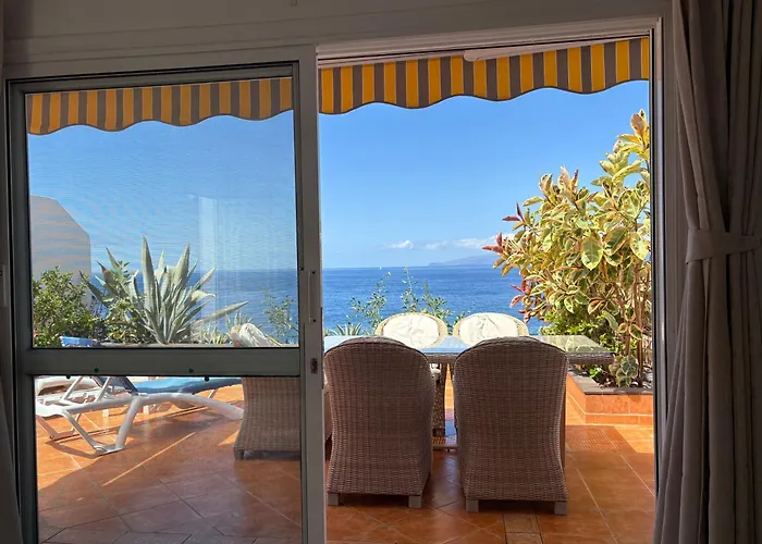 Exclusive Frontline One Bedroom *