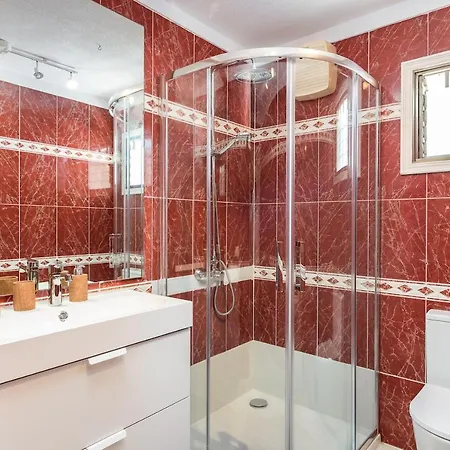 Exclusive Frontline One Bedroom