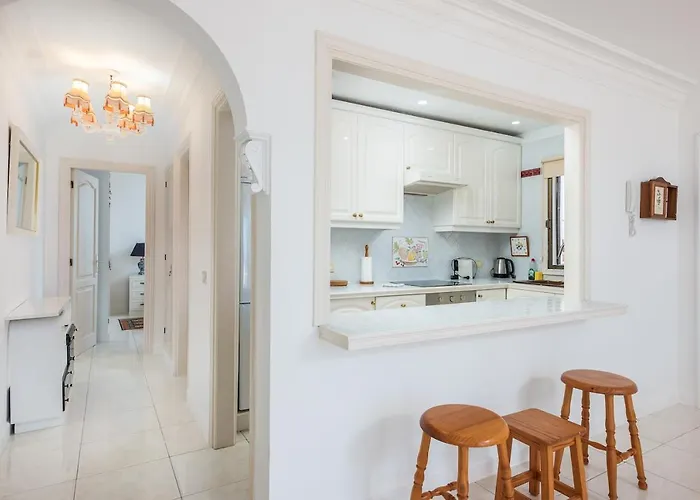 Exclusive Frontline One Bedroom Apartman