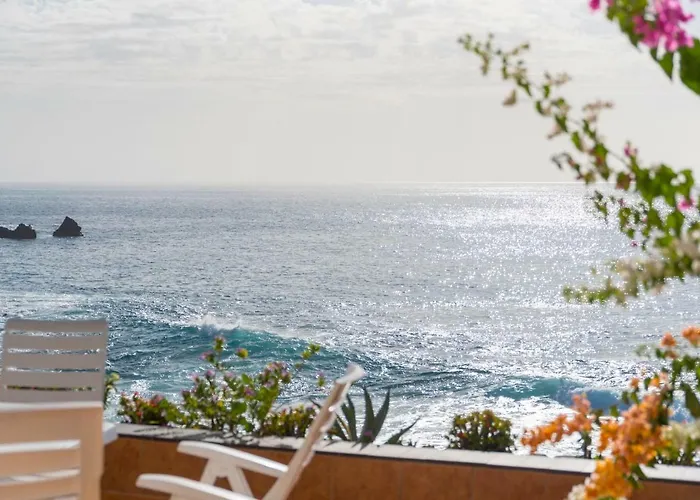 Exclusive Frontline One Bedroom *