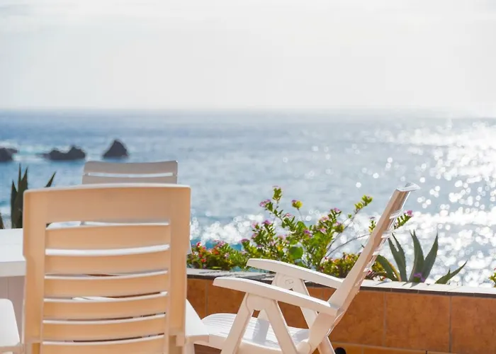 Exclusive Frontline One Bedroom Appartement *